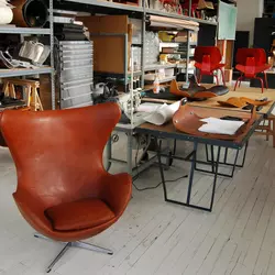 Eames Wire Dining Chair met Bikini Pad Deuvel